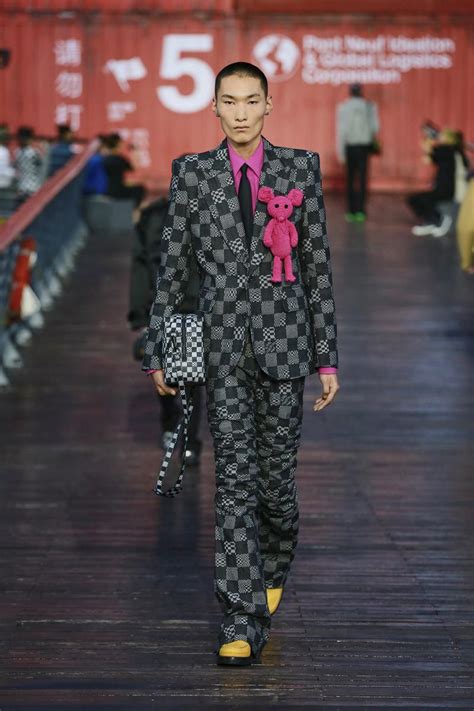 louis vuitton spring summer 2021 men|Louis Vuitton men's spring 2021.